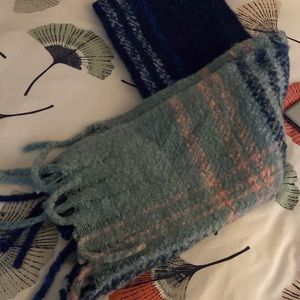 Blue scarf Francesca‘s